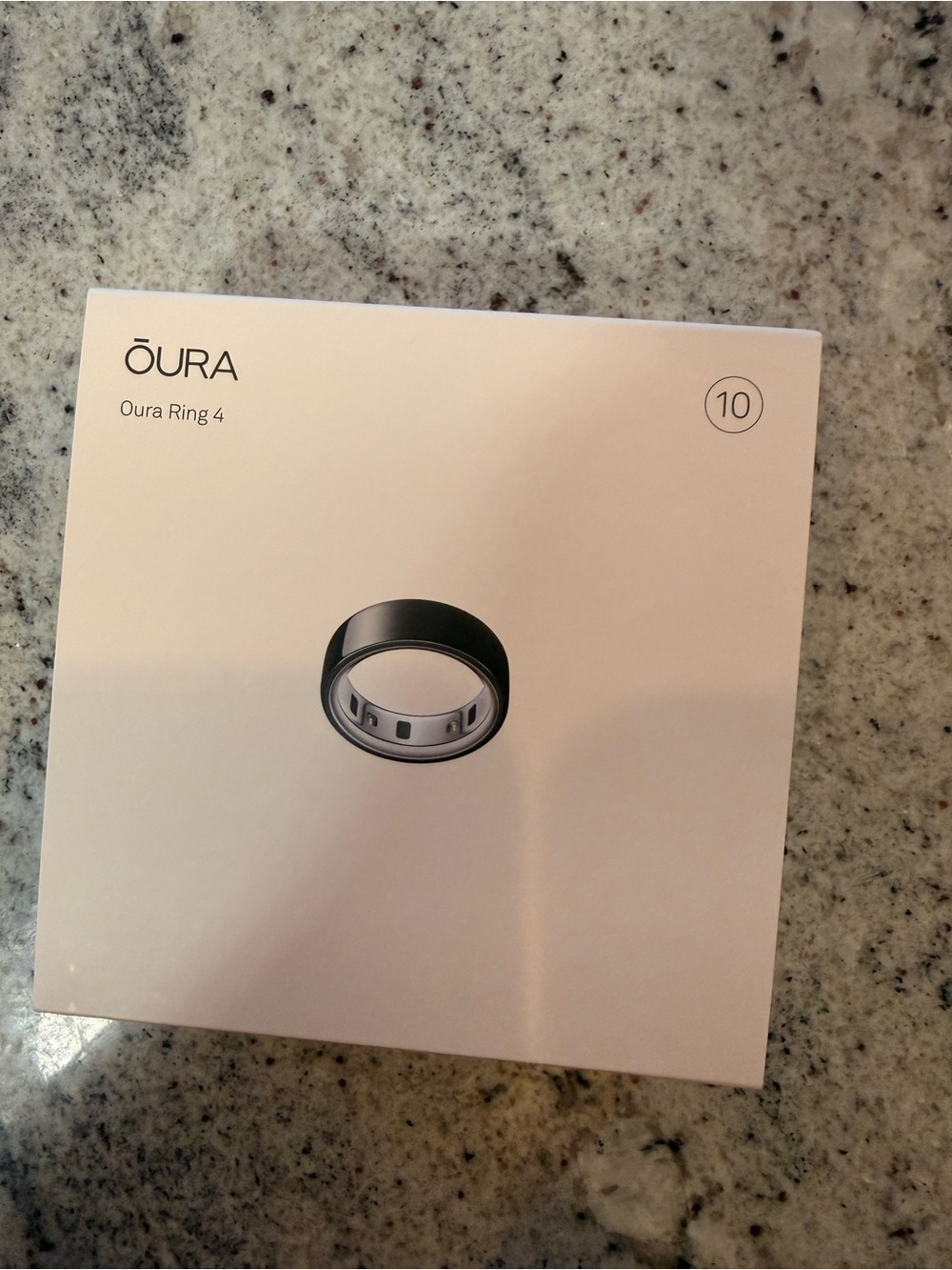 Oura Ring 4 Smart Ring - Black and Silver